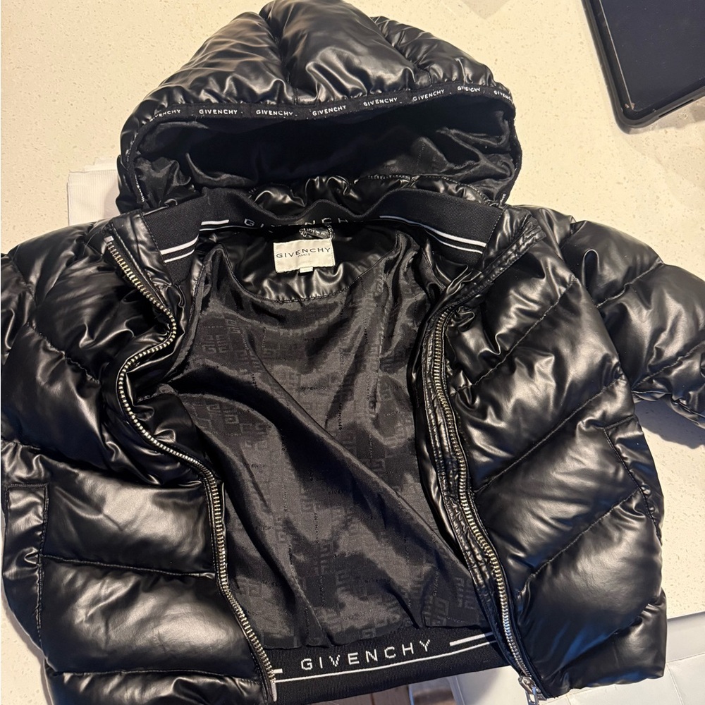 Givenchy Elegant Black Outerwear